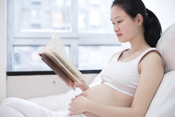 Có thai mấy tuần thì đi khám và các dấu hiệu nhận biết có thai sớm